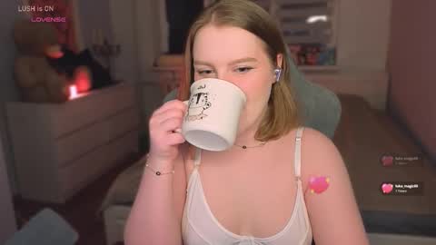 pinkiep1e online show from January 12, 12:05 am