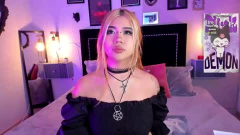 PINKK online show from February 18, 1:40 pm