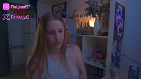 Snapshot of pinkladyx2 chatting on February 21, 4:19 pm pinkladyx2 online show from February 21, 4:19 pm