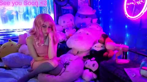 Snapshot of pinkocean3 chatting on October 12, 6:40 pm Gwenie online show from October 12, 6:40 pm