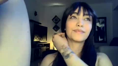 Lali  Milo online show from March 18, 4:48 am