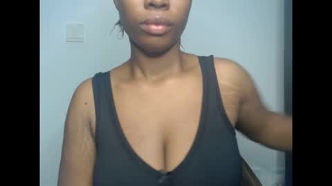 Snapshot of pinkxsugar chatting on October 6, 9:29 am pinkxsugar online show from October 6, 9:29 am
