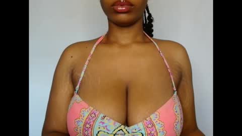 pinkxsugar online show from March 25, 8:09 am