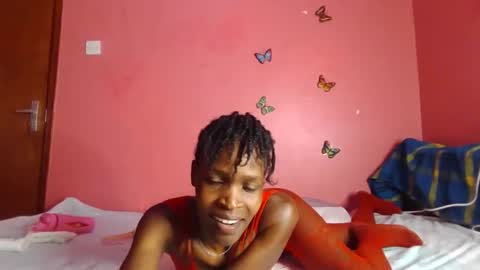 Snapshot of pinky_cockoo chatting on February 18, 4:58 pm pinky_cockoo online show from February 18, 4:58 pm