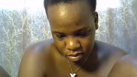 Snapshot of pinky_ebony13 chatting on March 25, 10:21 am pinky_ebony13 online show from March 25, 10:21 am