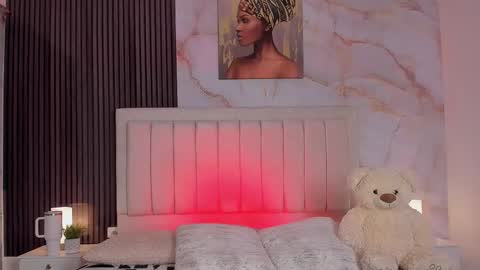 Peachy online show from November 8, 3:39 am