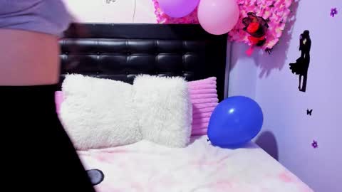 Pinky Purr online show from September 30, 2:11 pm