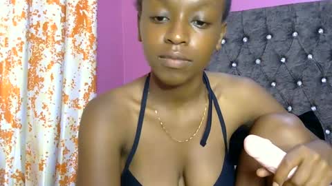 pinky online show from January 18, 1:19 am