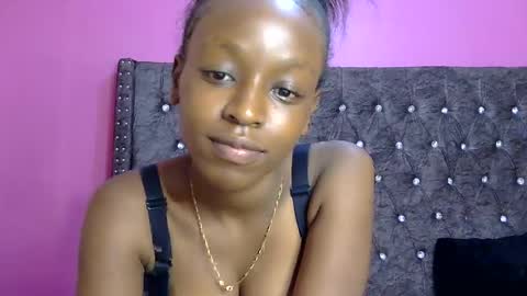 pinky online show from January 19, 8:18 am