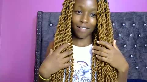 pinky online show from February 2, 5:26 pm