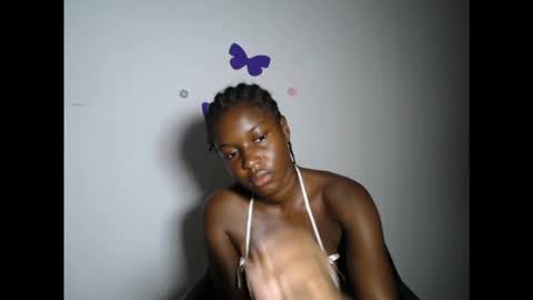 pinkykiki_247 online show from December 19, 6:20 am