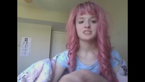 Snapshot of pinkykittykat chatting on April 19, 7:16 pm pinkykittykat online show from April 19, 7:16 pm