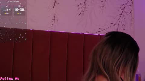 Pinky online show from February 9, 6:34 pm