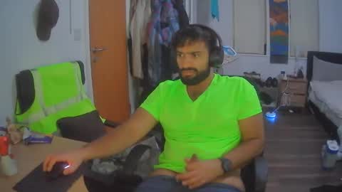 Snapshot of pinocicock chatting on January 4, 12:05 am Yash online show from January 4, 12:05 am