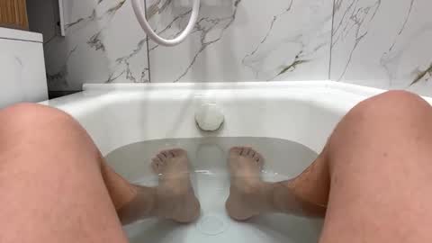 Snapshot of pinokalada123 chatting on March 1, 7:10 am Pinokolada online show from March 1, 7:10 am