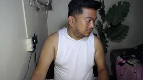 pinoy041087 online show from November 3, 1:51 am