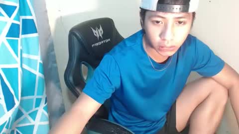 Snapshot of pinoy_fuckboyxxx chatting on May 2, 2:49 am pinoy_fuckboyxxx online show from May 2, 2:49 am