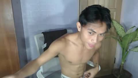 pinoy_palautogxxx online show from April 10, 3:06 pm