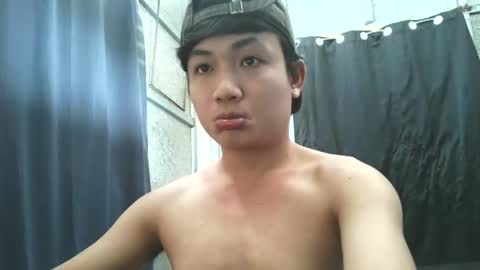 Snapshot of pinoy_petitehugecock chatting on September 25, 6:39 am alex online show from September 25, 6:39 am