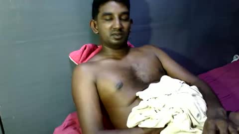 rayvienn online show from May 11, 3:51 pm