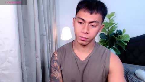 Snapshot of pinoymilker chatting on June 16, 3:42 am ethan online show from June 16, 3:42 am
