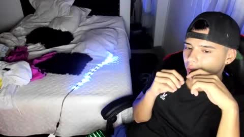 Pipe Rodriguez online show from February 19, 4:01 am