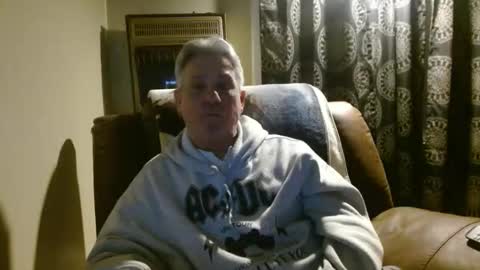 Snapshot of pirate334 chatting on March 19, 2:48 am pirate334 online show from March 19, 2:48 am