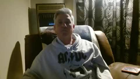 Snapshot of pirate334 chatting on March 20, 5:34 am pirate334 online show from March 20, 5:34 am