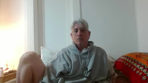 Snapshot of pirate334 chatting on April 11, 2:49 am pirate334 online show from April 11, 2:49 am