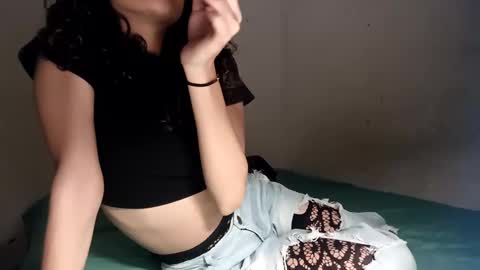 Snapshot of piscis_dreams chatting on January 7, 4:50 am PiscisDreams online show from January 7, 4:50 am