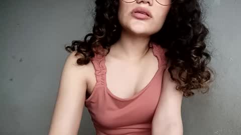 Snapshot of piscis_dreams chatting on February 26, 1:32 am PiscisDreams online show from February 26, 1:32 am