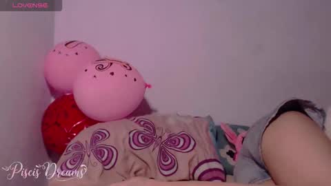 Snapshot of piscis_dreams chatting on February 22, 4:24 am PiscisDreams online show from February 22, 4:24 am