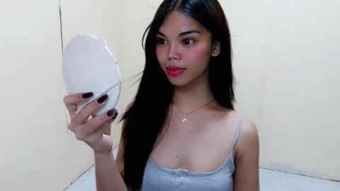 The Girl Named Eyve online show from April 7, 7:31 am