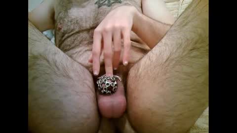 Snapshot of pitsub98 chatting on December 5, 6:44 pm pitsub98 online show from December 5, 6:44 pm