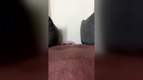 Snapshot of piv44314 chatting on March 3, 5:57 am piv44314 online show from March 3, 5:57 am