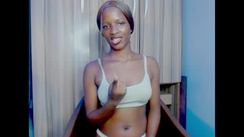 Ella online show from May 28, 7:05 am