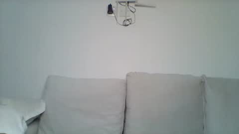 Majesty online show from October 18, 8:15 am