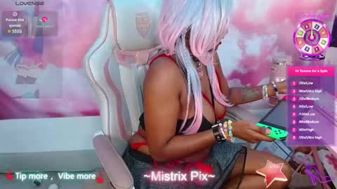 Snapshot of pixiebob25 chatting on February 10, 3:21 pm Thekawaiidomme online show from February 10, 3:21 pm