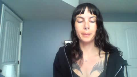 pixiecatfairy online show from June 26, 10:25 pm