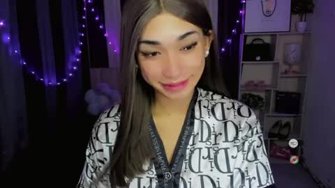 Snapshot of pixiedoll_ chatting on July 25, 8:23 am pixiedoll_ online show from July 25, 8:23 am