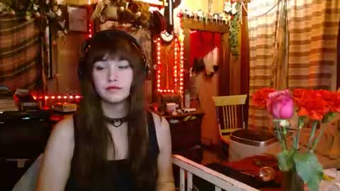 Izzy online show from February 17, 3:25 am