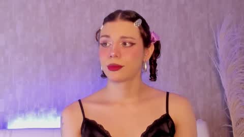 Snapshot of pixy_20 chatting on November 15, 9:21 pm cris online show from November 15, 9:21 pm