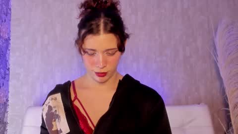 Snapshot of pixy_20 chatting on November 16, 9:26 am cris online show from November 16, 9:26 am