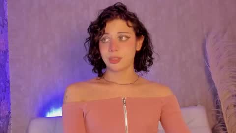 Snapshot of pixy_20 chatting on November 22, 4:33 am cris online show from November 22, 4:33 am