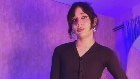 cris online show from March 31, 3:08 am