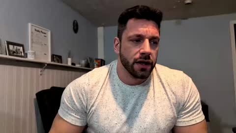 pizza_biceps online show from May 23, 6:29 am