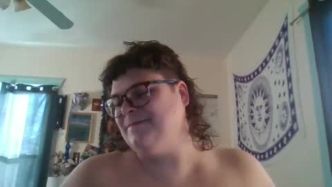 Snapshot of pizzabuttstuff chatting on December 22, 9:09 pm daddy pizza online show from December 22, 9:09 pm