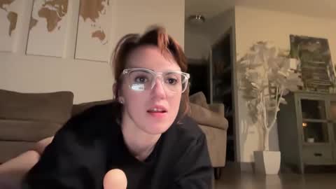 Snapshot of pkanph5555 chatting on October 12, 4:00 am PeggedBiGuy online show from October 12, 4:00 am