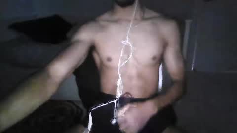 pklusts online show from April 18, 3:43 am