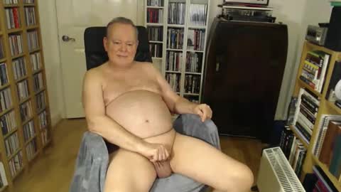 Snapshot of pladdett chatting on January 5, 7:28 pm Pladdett online show from January 5, 7:28 pm